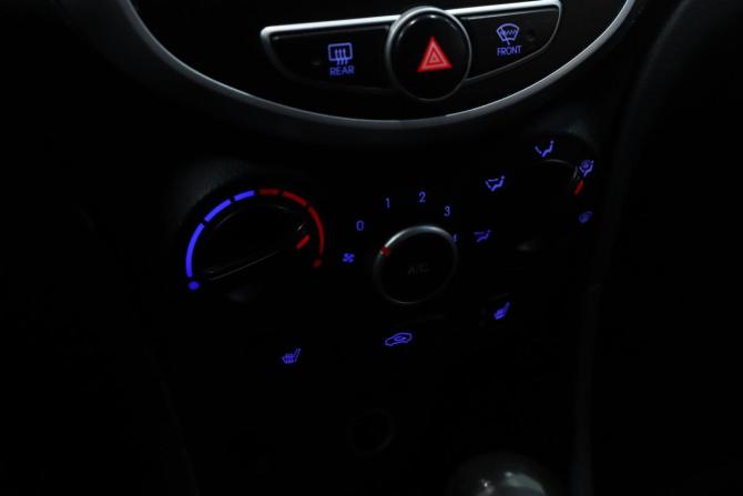 Hyundai Solaris I с пробегом 2013 года, цена 720 000 рублей, 146745 км, седан, Автокод Объявления