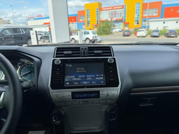 Toyota Land Cruiser Prado 150 Series Рестайлинг 2 с пробегом 2018 года, цена 4 100 000 рублей, 241379 км, внедорожник, Автокод Объявления