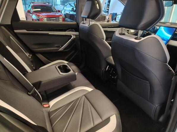 Geely Atlas II с пробегом 2023 года, цена 2 651 000 рублей, 39399 км, внедорожник, Автокод Объявления