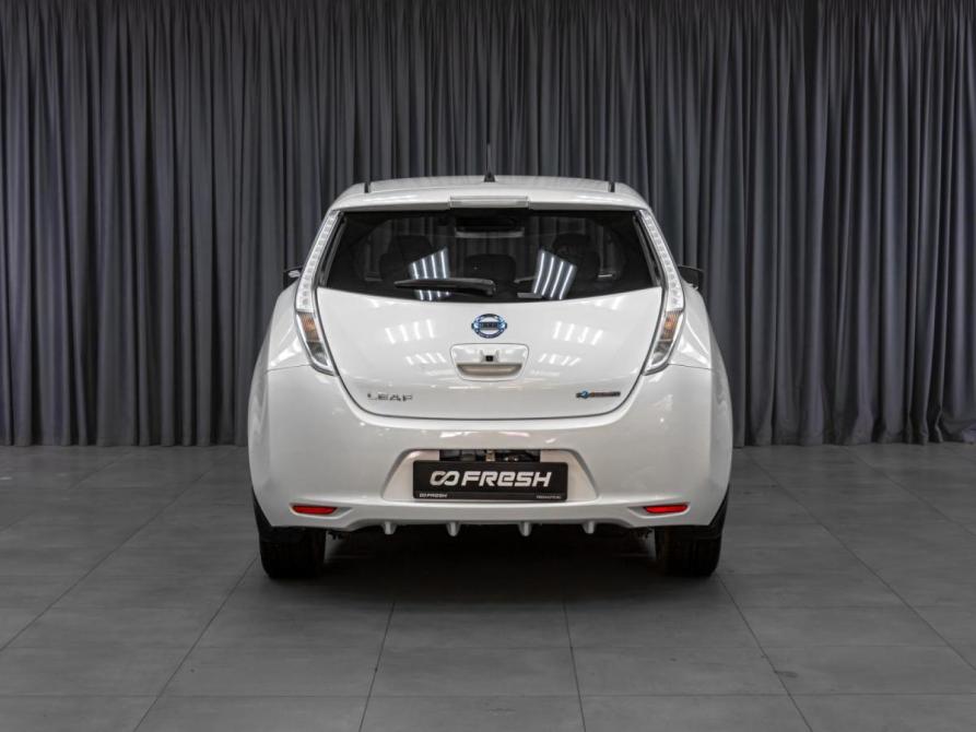 Nissan Leaf I (ZE0/AZE0) Тюмень  - изображение 4