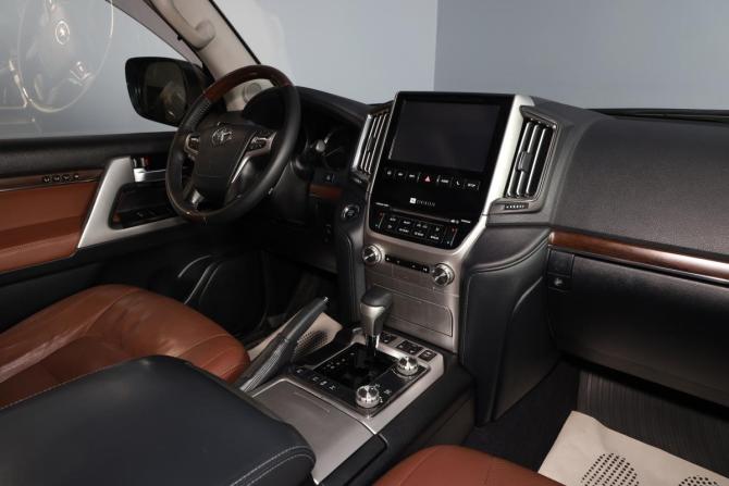 Toyota Land Cruiser 200 Series Рестайлинг 2 с пробегом 2016 года, цена 5 979 000 рублей, 135300 км, внедорожник, Автокод Объявления