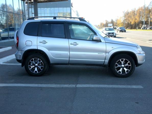 Chevrolet Niva I Рестайлинг с пробегом 2012 года, цена 385 000 рублей, 179000 км, внедорожник, Автокод Объявления