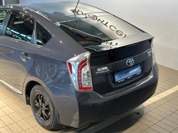 Toyota Prius III Рестайлинг (XW30) с пробегом 2013 года, цена 1 064 000 рублей, 160516 км, лифтбек, Автокод Объявления
