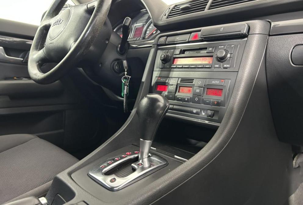 Audi A4 III (B7) Саранск  - изображение 24