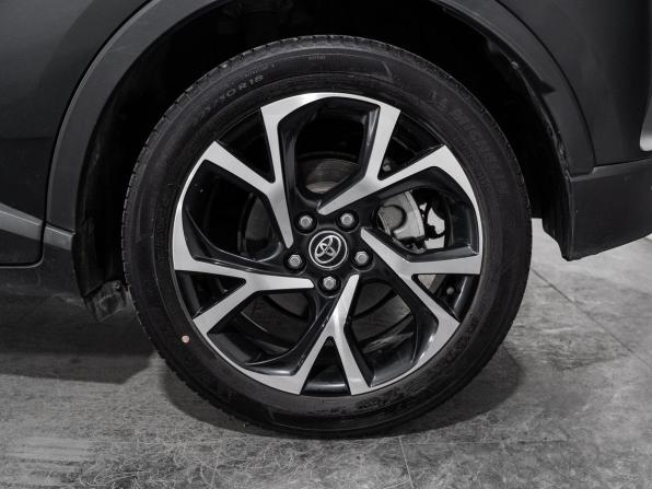 Toyota C-HR I с пробегом 2018 года, цена 1 850 000 рублей, 27773 км, внедорожник, Автокод Объявления