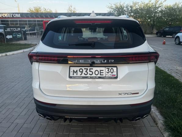 JETOUR X70+ I Рестайлинг с пробегом 2025 года, цена 2 429 900 рублей, 1725 км, внедорожник, Автокод Объявления