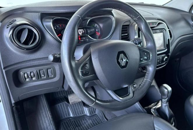 Renault Kaptur I с пробегом 2018 года, цена 1 345 000 рублей, 77689 км, внедорожник, Автокод Объявления