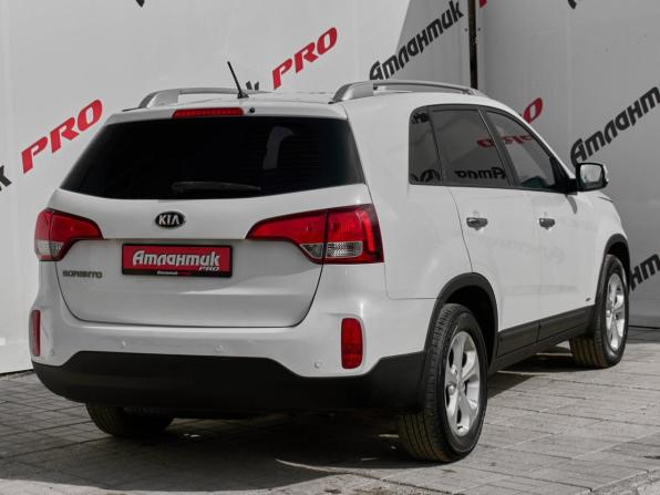 Kia Sorento II Рестайлинг с пробегом 2012 года, цена 1 550 000 рублей, 183369 км, внедорожник, Автокод Объявления