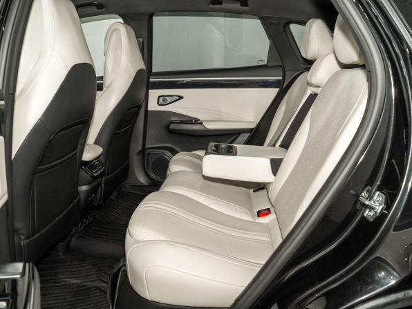 Geely Galaxy L7 с пробегом 2023 года, цена 3 300 000 рублей, 66061 км, внедорожник, Автокод Объявления
