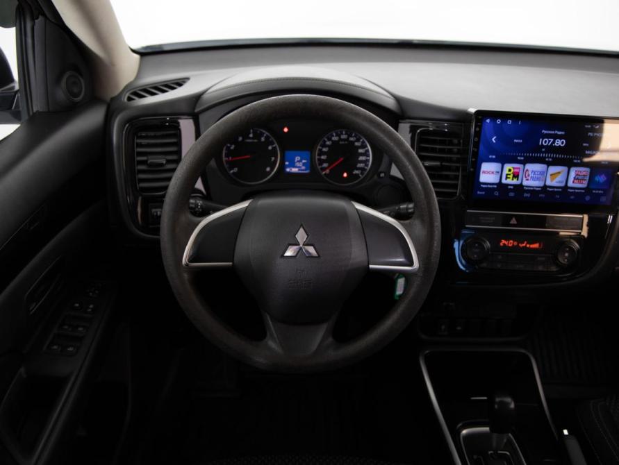 Mitsubishi Outlander III Рестайлинг 3 Санкт-Петербург  - изображение 10