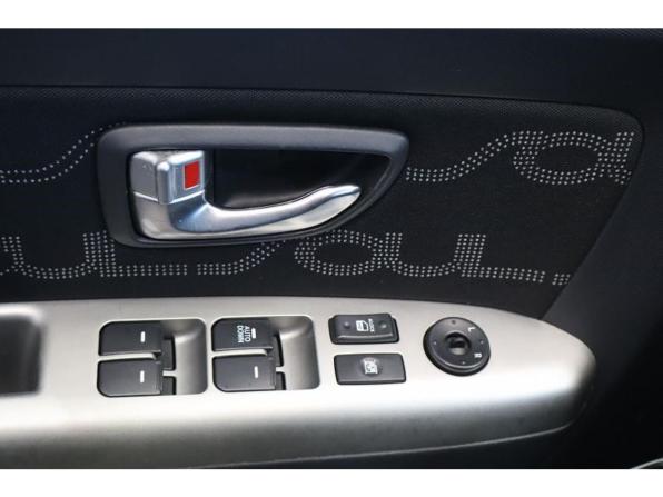 Kia Soul I Рестайлинг с пробегом 2013 года, цена 895 000 рублей, 109268 км, хэтчбек, Автокод Объявления