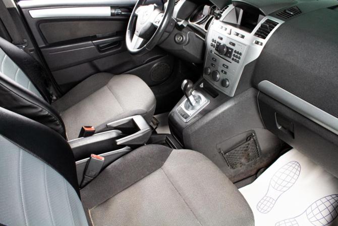 Opel Zafira B Рестайлинг с пробегом 2012 года, цена 859 000 рублей, 190000 км, компактвэн, Автокод Объявления