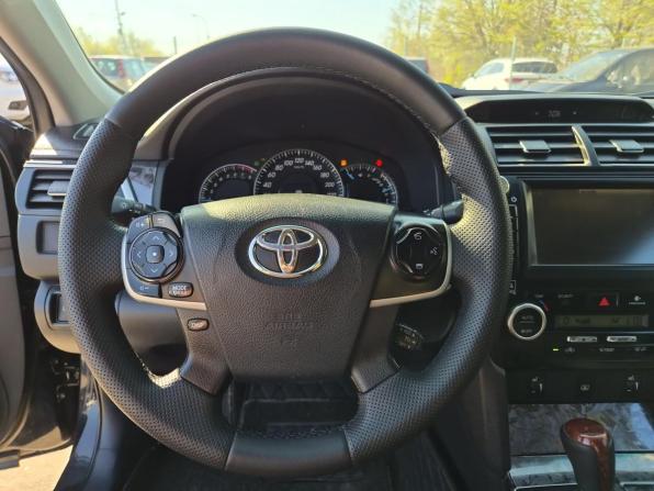 Toyota Camry VII (XV50) с пробегом 2013 года, цена 1 590 000 рублей, 318651 км, седан, Автокод Объявления