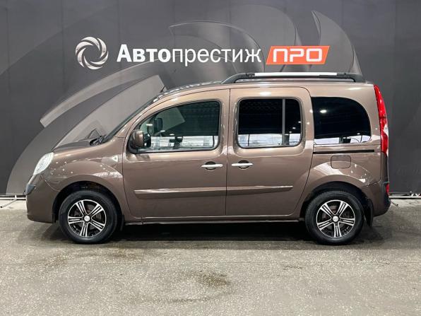 Renault Kangoo II с пробегом 2012 года, цена 895 000 рублей, 98299 км, компактвэн, Автокод Объявления