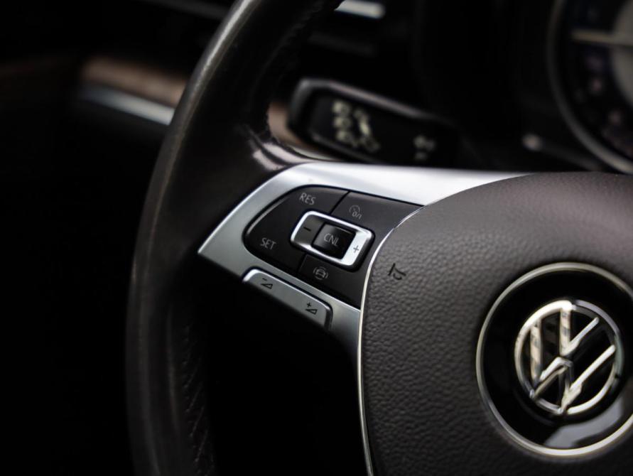 Volkswagen Touareg III Санкт-Петербург  - изображение 14