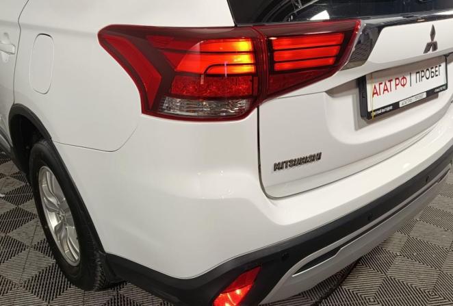 Mitsubishi Outlander III Рестайлинг 2 с пробегом 2018 года, цена 2 070 000 рублей, 97448 км, внедорожник, Автокод Объявления