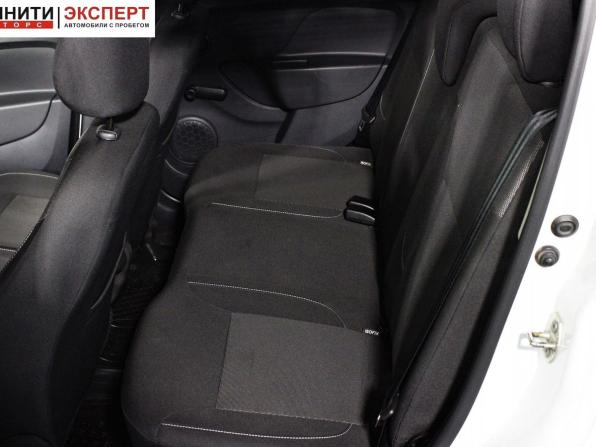 Renault Sandero II Рестайлинг с пробегом 2019 года, цена 1 397 000 рублей, 76405 км, хэтчбек, Автокод Объявления