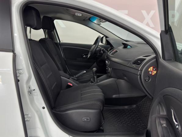 Renault Megane III Рестайлинг с пробегом 2014 года, цена 690 000 рублей, 184306 км, хэтчбек, Автокод Объявления