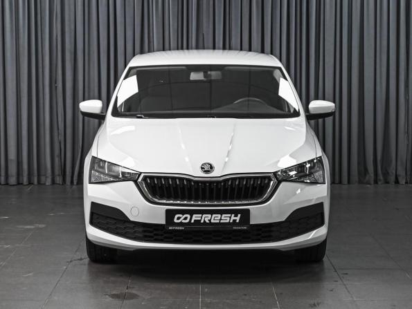 Skoda Rapid II с пробегом 2021 года, цена 1 650 000 рублей, 52741 км, лифтбек, Автокод Объявления