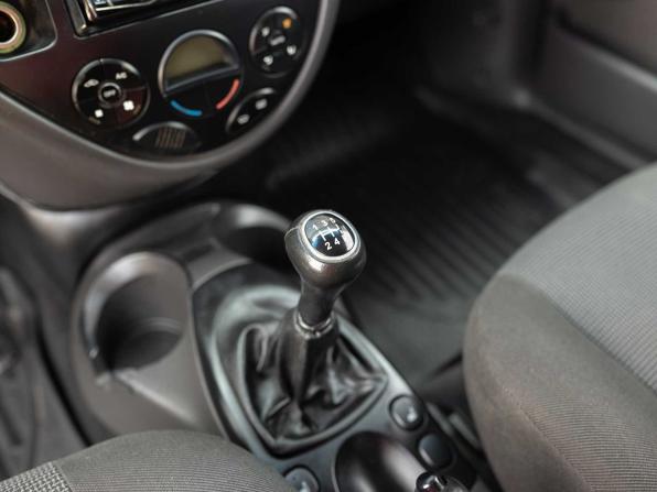 Ford Focus I Рестайлинг с пробегом 2005 года, цена 300 000 рублей, 261727 км, хэтчбек, Автокод Объявления