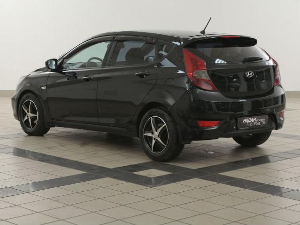 Hyundai Solaris I с пробегом 2012 года, цена 658 000 рублей, 211700 км, хэтчбек, Автокод Объявления