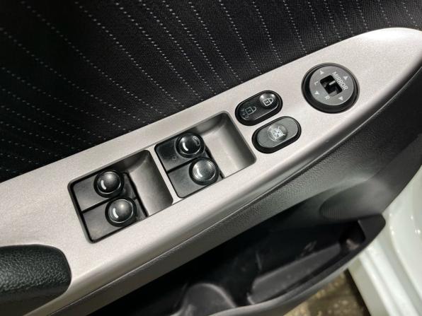 Hyundai Solaris I Рестайлинг с пробегом 2014 года, цена 844 000 рублей, 205977 км, седан, Автокод Объявления
