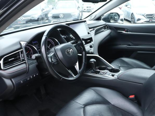 Toyota Camry VIII (XV70) Рестайлинг с пробегом 2021 года, цена 2 950 000 рублей, 141399 км, седан, Автокод Объявления