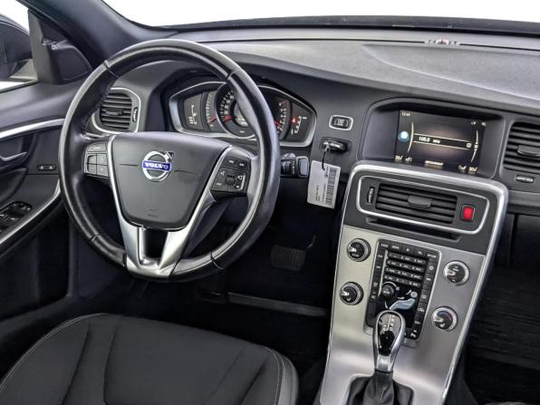 Volvo S60 II Рестайлинг с пробегом 2017 года, цена 2 150 000 рублей, 53376 км, седан, Автокод Объявления
