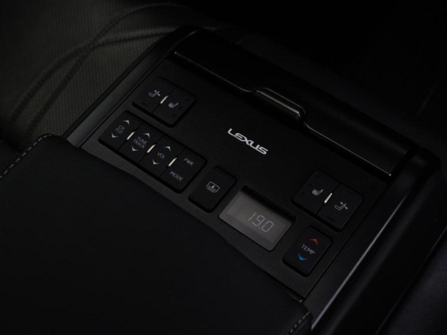 Lexus ES VII Москва  - изображение 16