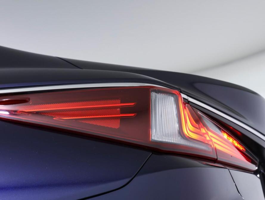 Lexus ES VII Москва  - изображение 25