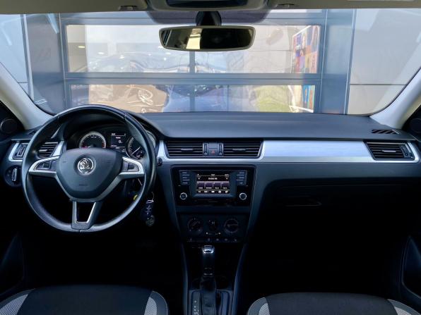 Skoda Rapid I Рестайлинг с пробегом 2017 года, цена 1 399 000 рублей, 75401 км, лифтбек, Автокод Объявления