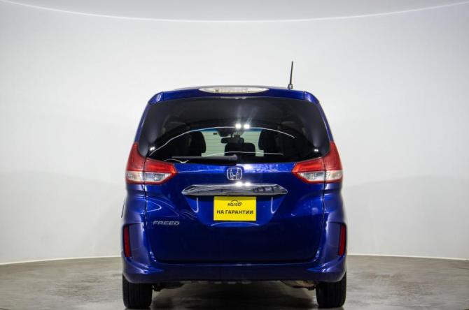 Honda Freed II с пробегом 2017 года, цена 1 499 000 рублей, 106000 км, компактвэн, Автокод Объявления