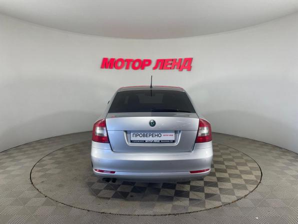 Skoda Octavia II (A5) Рестайлинг с пробегом 2011 года, цена 739 000 рублей, 292298 км, лифтбек, Автокод Объявления