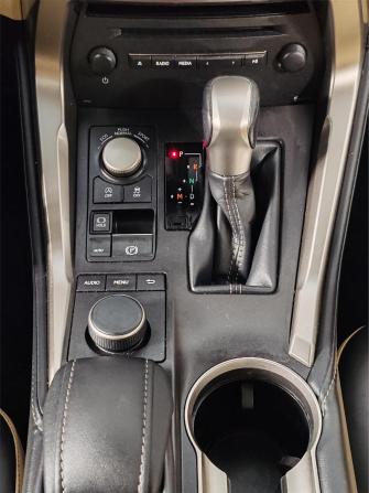 Lexus NX I с пробегом 2015 года, цена 2 349 000 рублей, 220624 км, внедорожник, Автокод Объявления