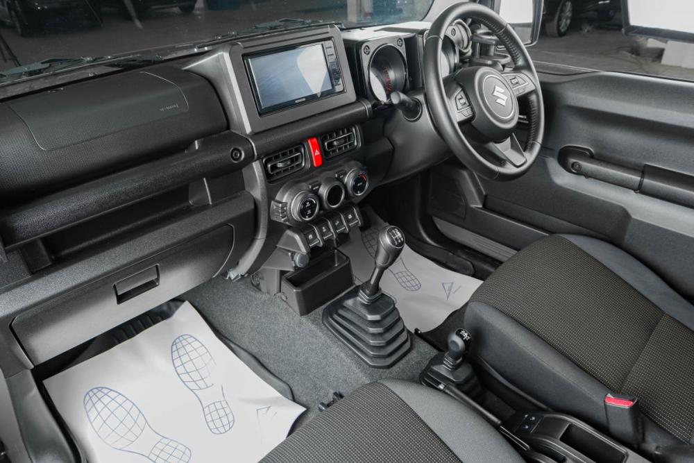 Suzuki Jimny IV Тюмень  - изображение 10