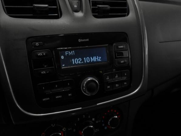 Renault Logan II Рестайлинг с пробегом 2019 года, цена 1 145 000 рублей, 105475 км, седан, Автокод Объявления