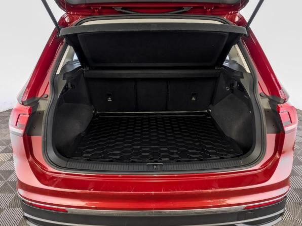 Volkswagen Tiguan II Рестайлинг с пробегом 2021 года, цена 2 110 000 рублей, 146811 км, внедорожник, Автокод Объявления