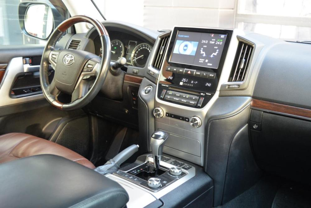 Toyota Land Cruiser 200 Series Рестайлинг 2 Иркутск  - изображение 22