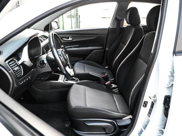 Kia Rio IV Рестайлинг с пробегом 2020 года, цена 1 534 000 рублей, 99678 км, седан, Автокод Объявления