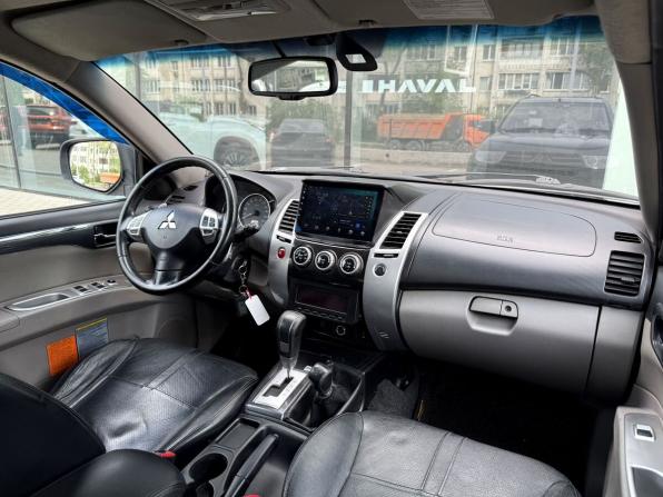 Mitsubishi Pajero Sport II Рестайлинг с пробегом 2014 года, цена 1 590 000 рублей, 217765 км, внедорожник, Автокод Объявления