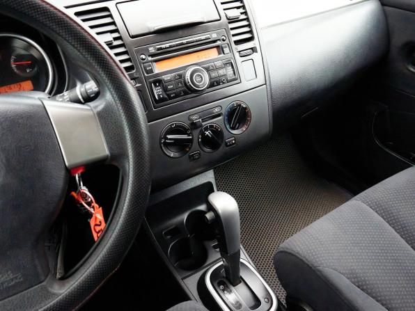 Nissan Tiida I Рестайлинг с пробегом 2011 года, цена 730 000 рублей, 176177 км, хэтчбек, Автокод Объявления