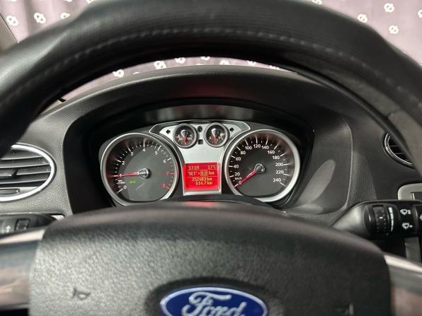 Ford Focus II Рестайлинг с пробегом 2008 года, цена 473 000 рублей, 252481 км, седан, Автокод Объявления