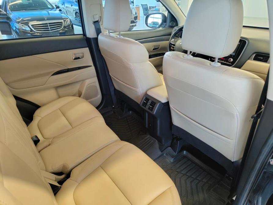 Mitsubishi Outlander III Рестайлинг 3 Санкт-Петербург  - изображение 9