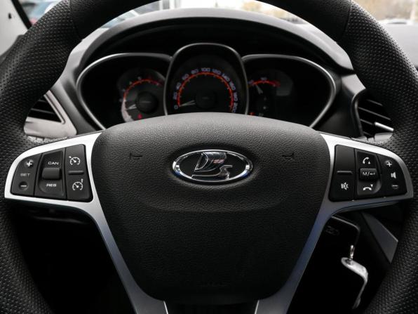 Lada (ВАЗ) Vesta I с пробегом 2019 года, цена 967 000 рублей, 73451 км, универсал, Автокод Объявления
