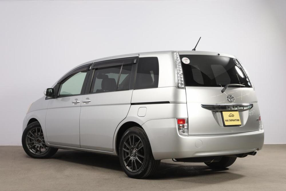 Toyota ISis I Рестайлинг Новосибирск  - изображение 5