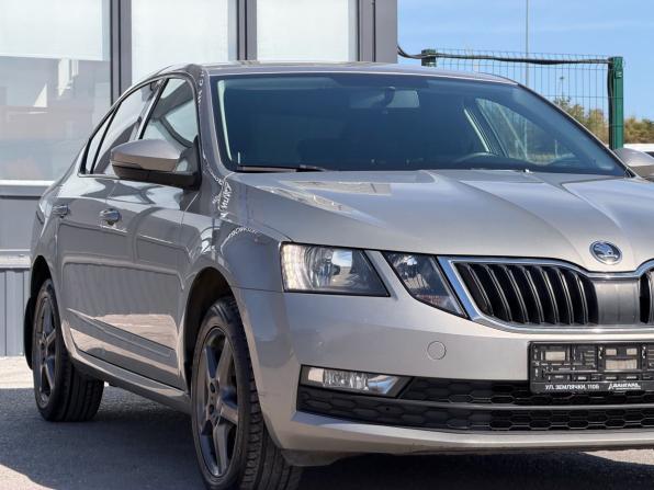 Skoda Octavia III (A7) Рестайлинг с пробегом 2017 года, цена 1 330 000 рублей, 163994 км, лифтбек, Автокод Объявления