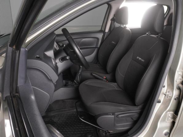 Renault Sandero II с пробегом 2018 года, цена 965 000 рублей, 130262 км, хэтчбек, Автокод Объявления