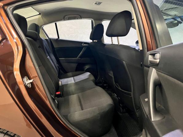Mazda 3 II (BL) Рестайлинг с пробегом 2011 года, цена 770 000 рублей, 265022 км, седан, Автокод Объявления