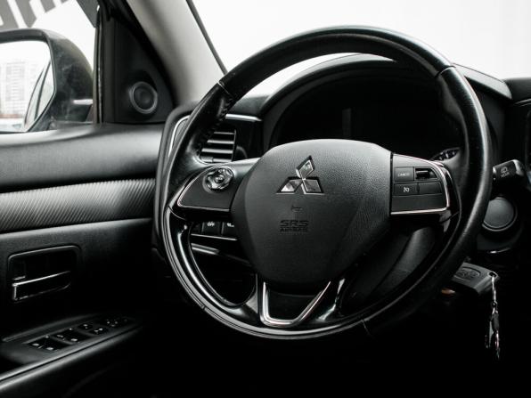 Mitsubishi Outlander III Рестайлинг 2 с пробегом 2017 года, цена 1 850 000 рублей, 105788 км, внедорожник, Автокод Объявления