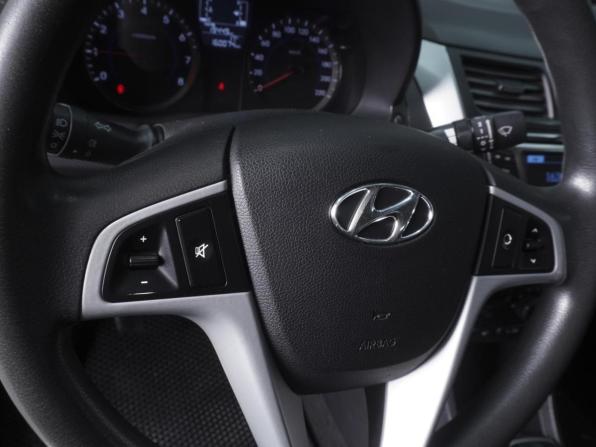 Hyundai Solaris I Рестайлинг с пробегом 2014 года, цена 990 000 рублей, 160074 км, седан, Автокод Объявления